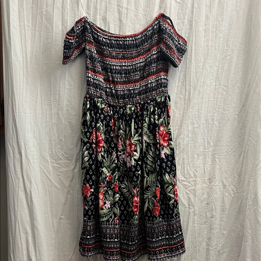 Derek Heart Black and Red Floral Midi Dress